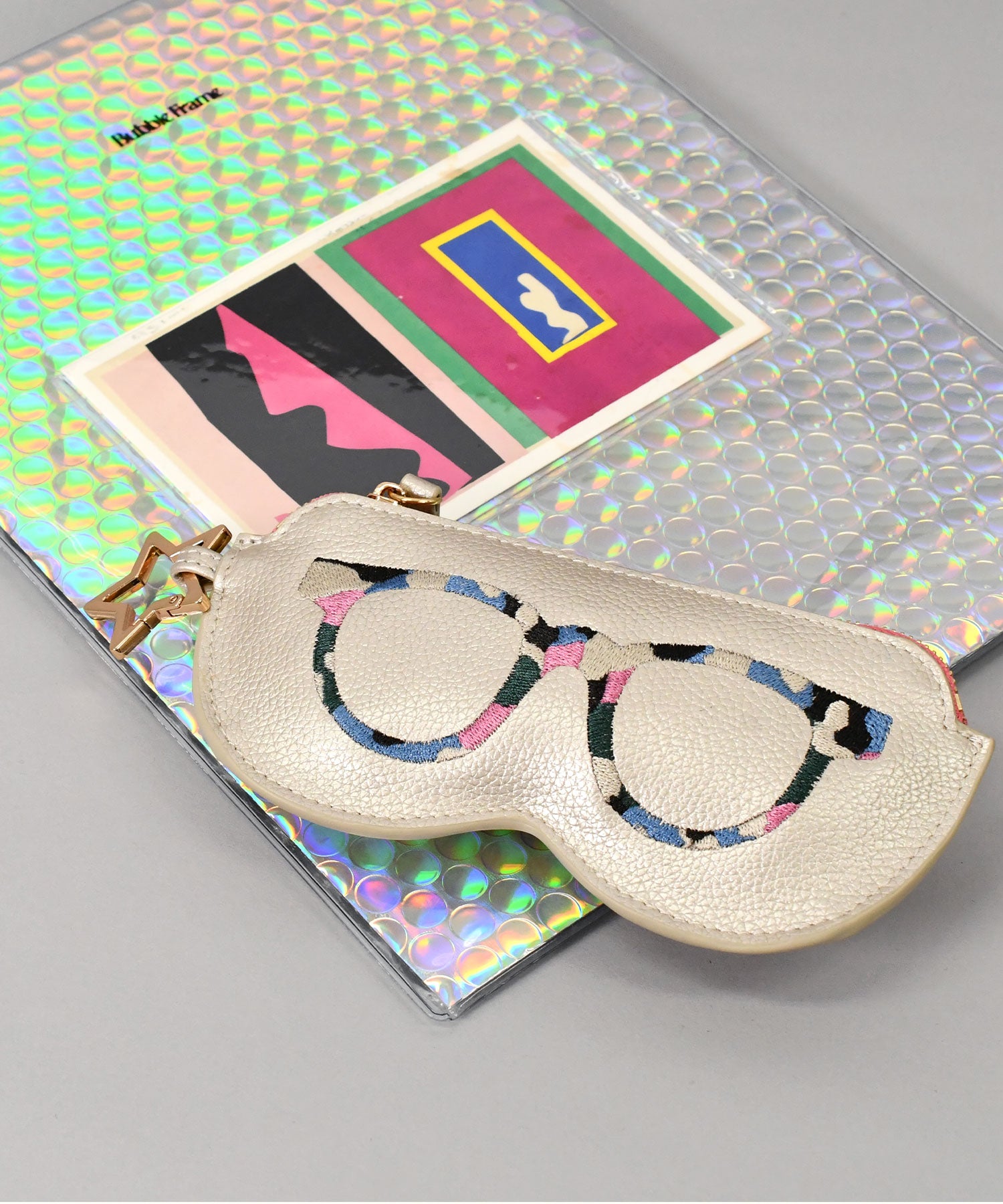 メガネケース　シシュウリング４