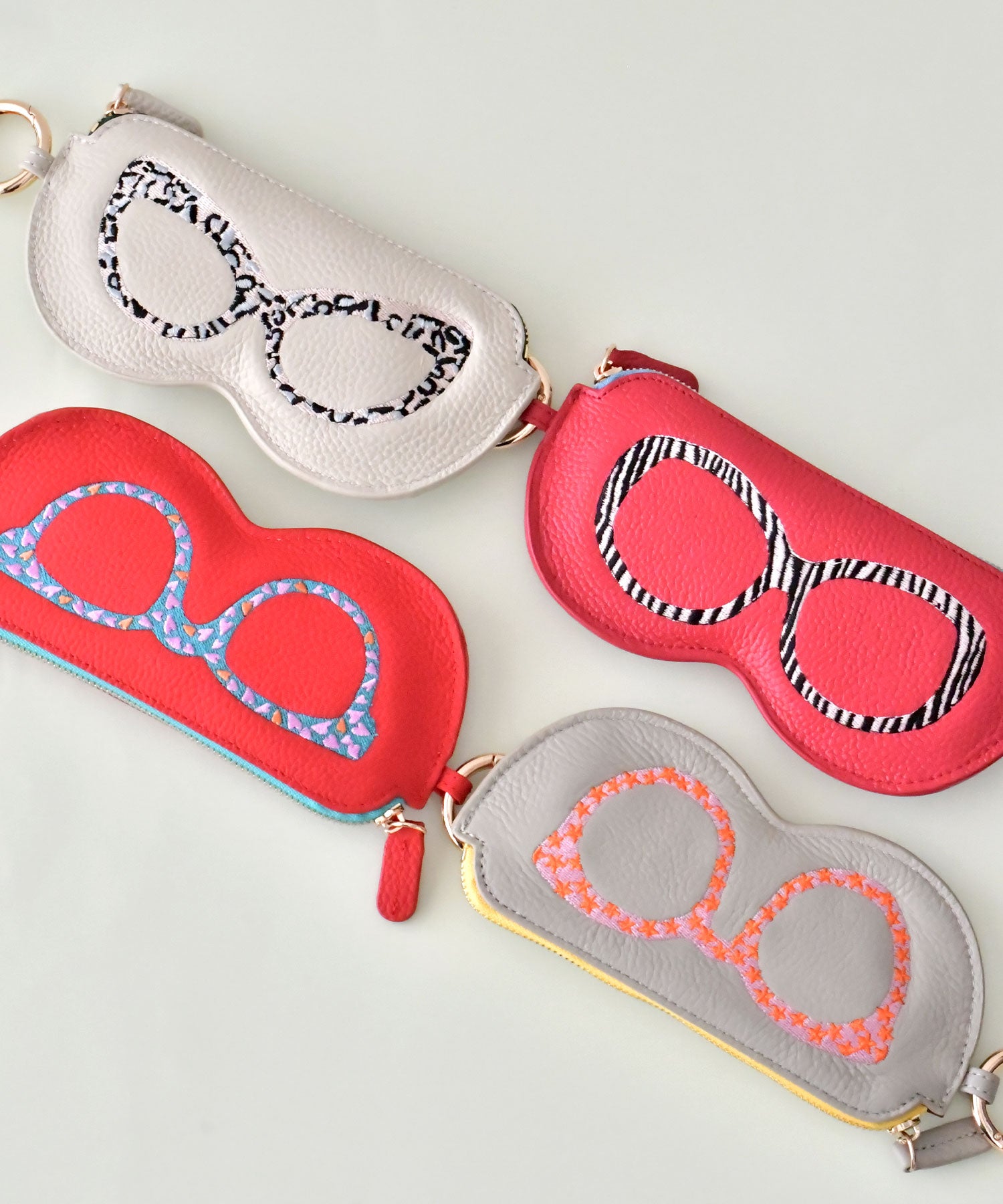 メガネケース　シシュウリング４