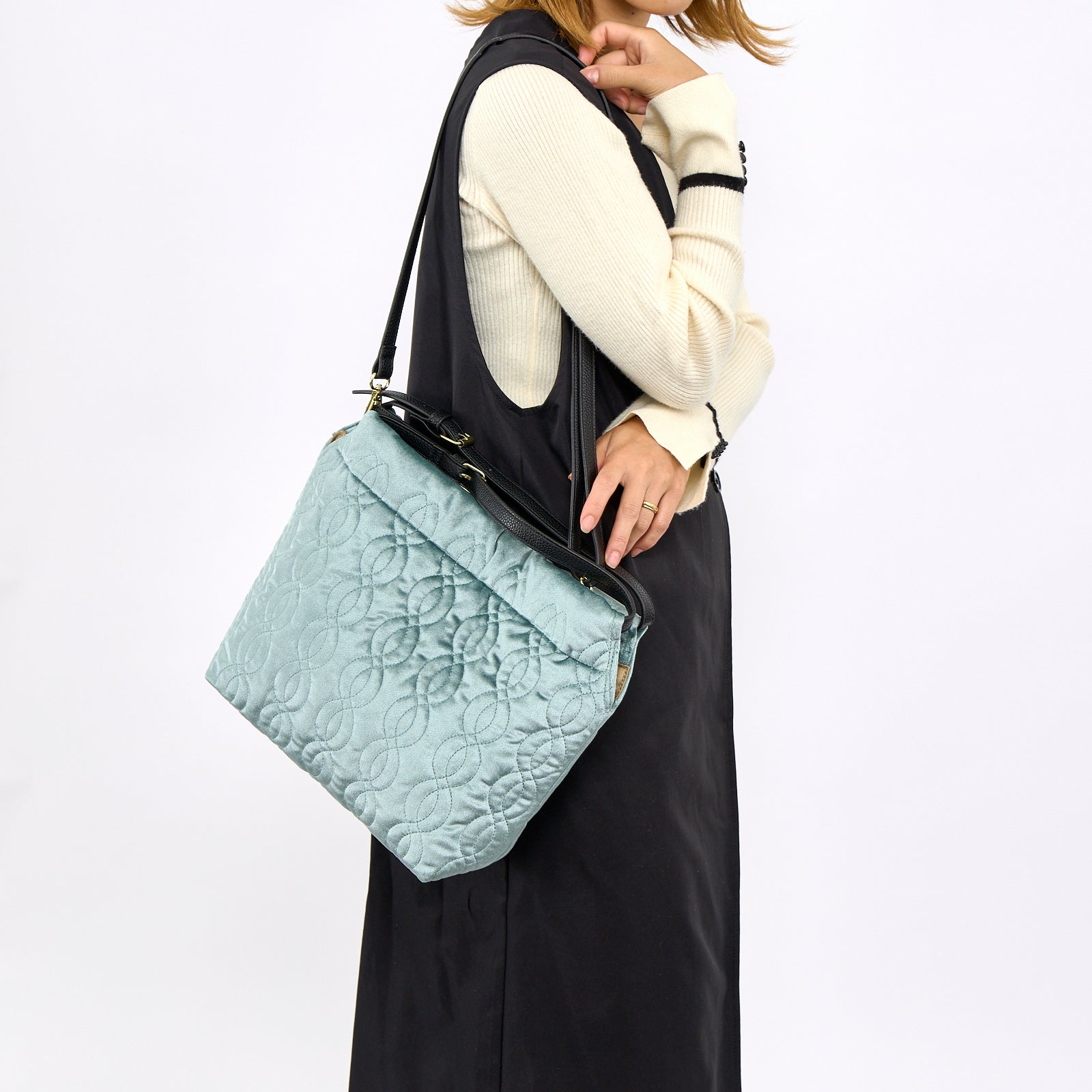 ［オンラインストアのみ］バッグ　CACHELLIE/カシェリエ　ベロアキルティング