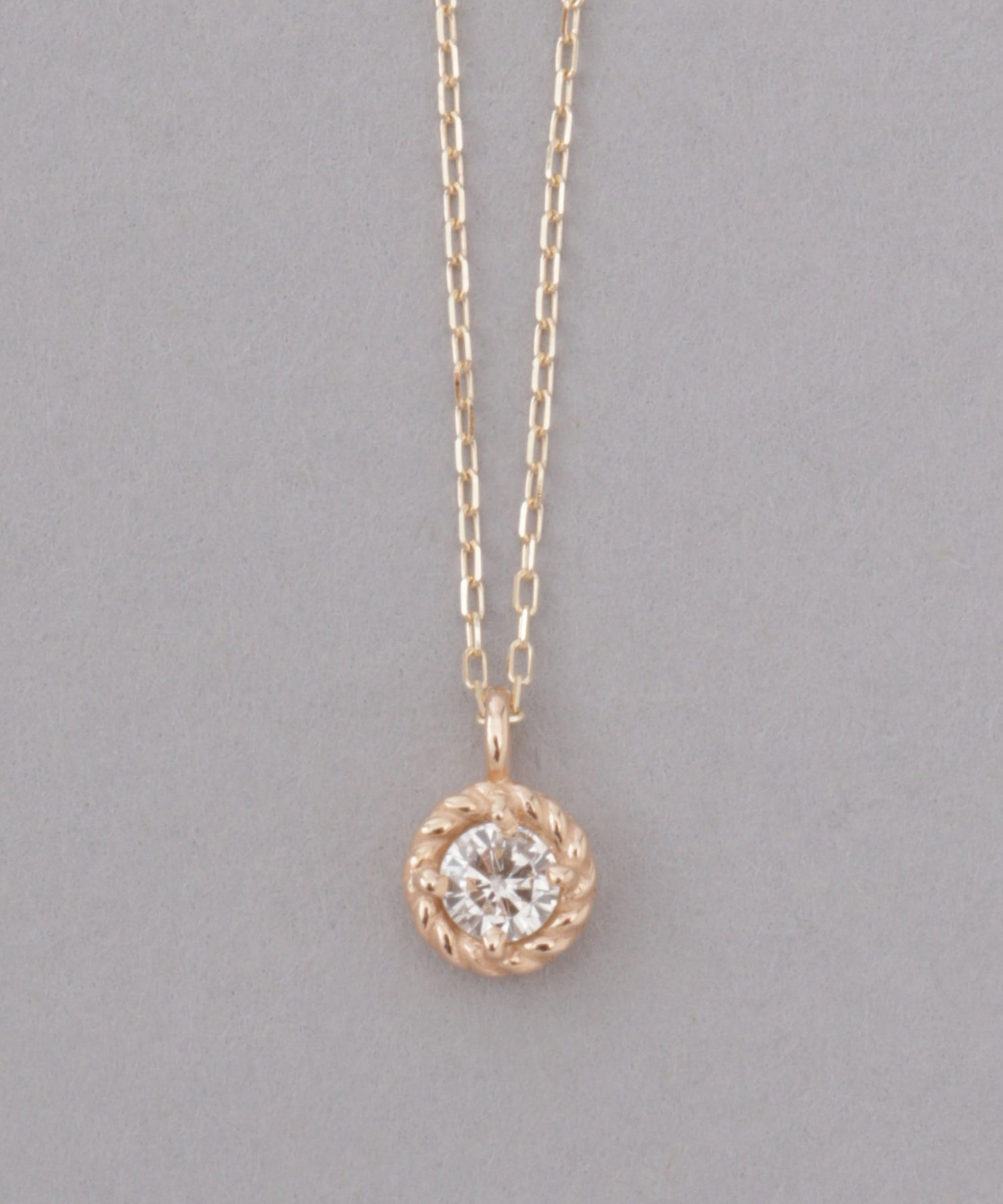 ネックレス　スロープダイヤ イエローゴールド