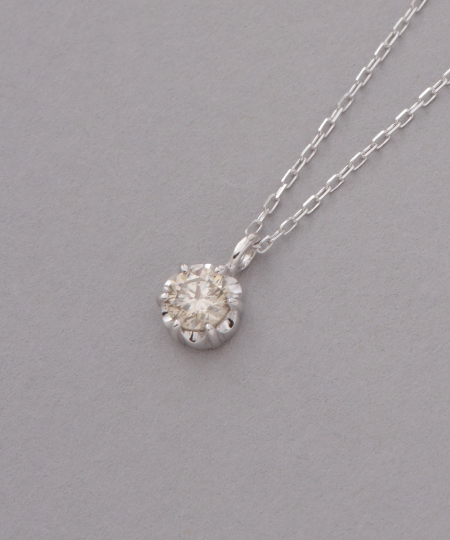 ネックレス　6本爪ダイヤ ホワイトゴールド