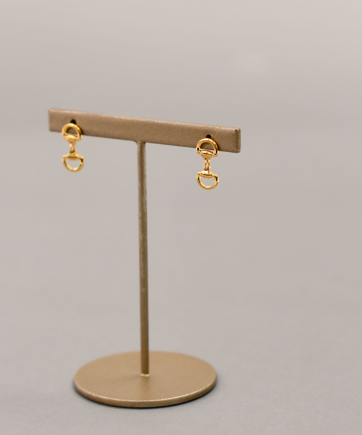 ピアス　ホースビット