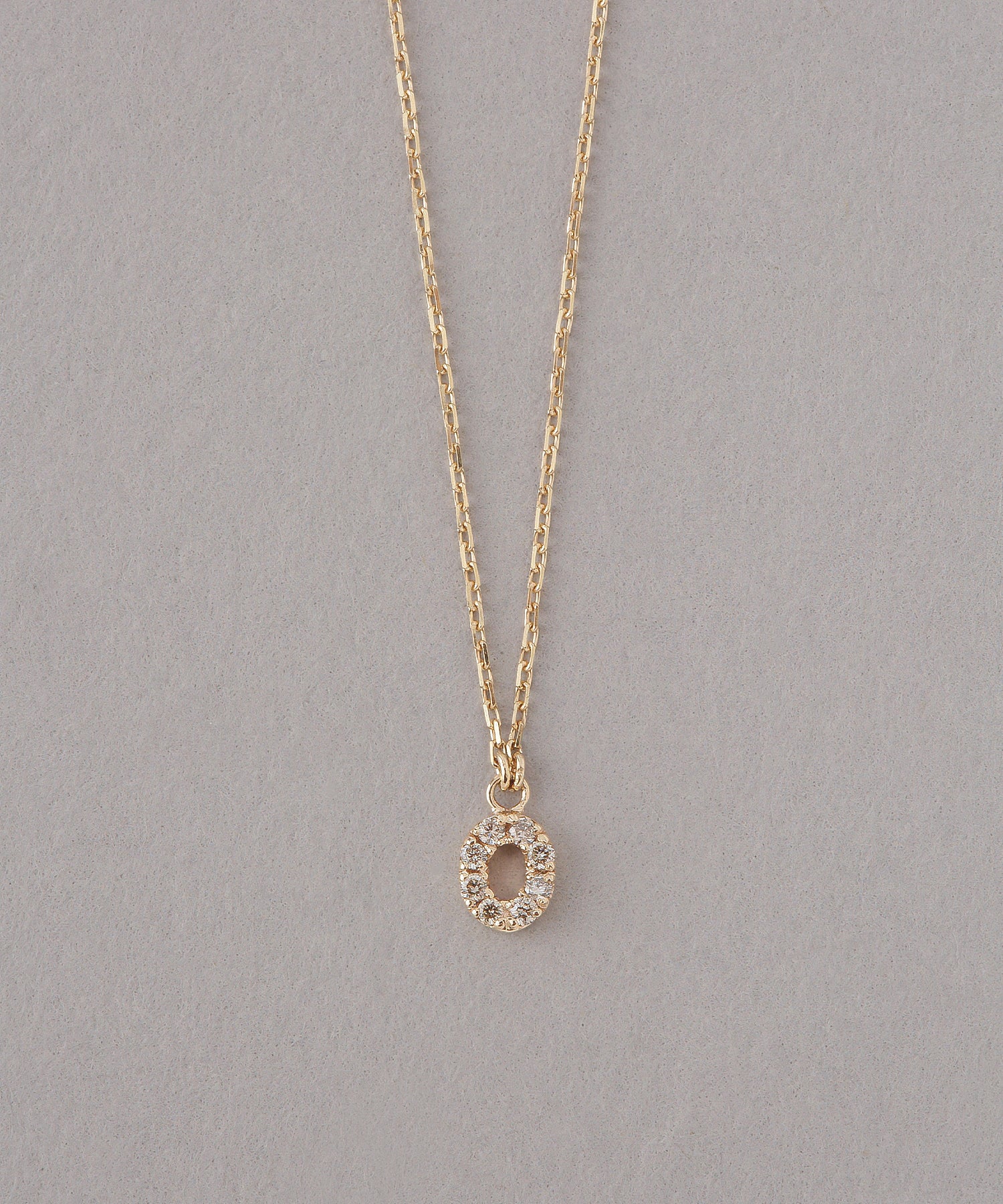 ネックレス　ナンバーダイヤ　０