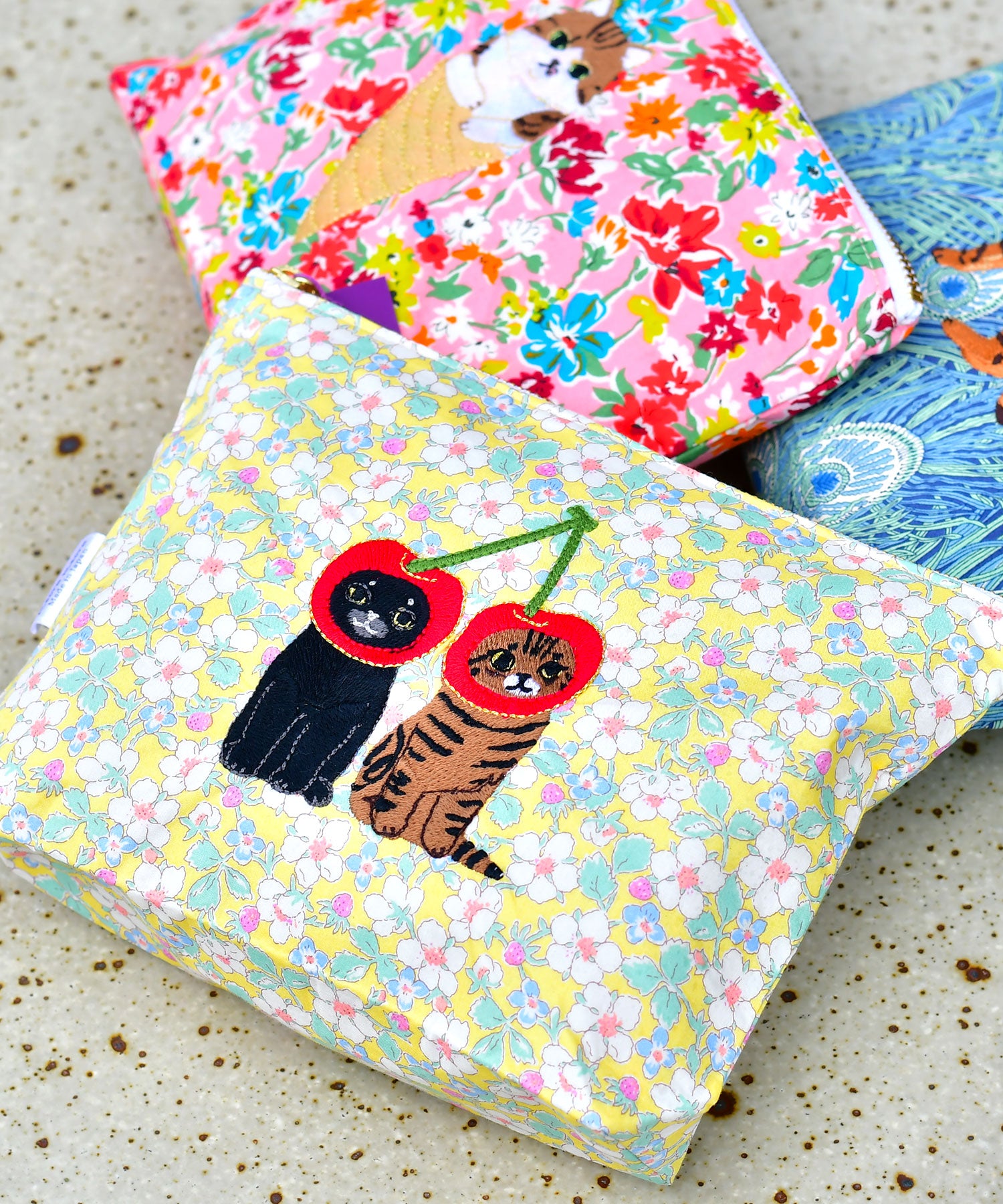 ポーチ　KEORA KEORA　チェリーネコ