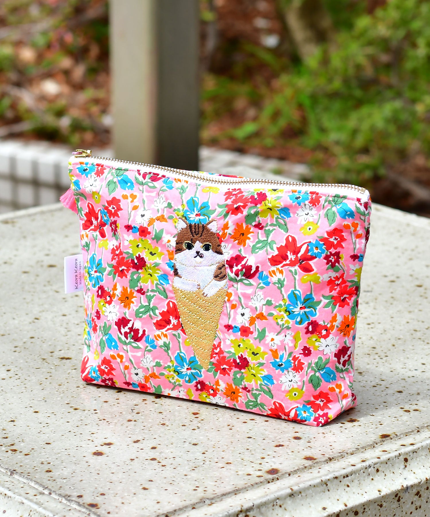 ポーチ　KEORA KEORA　ソフトクリームネコ