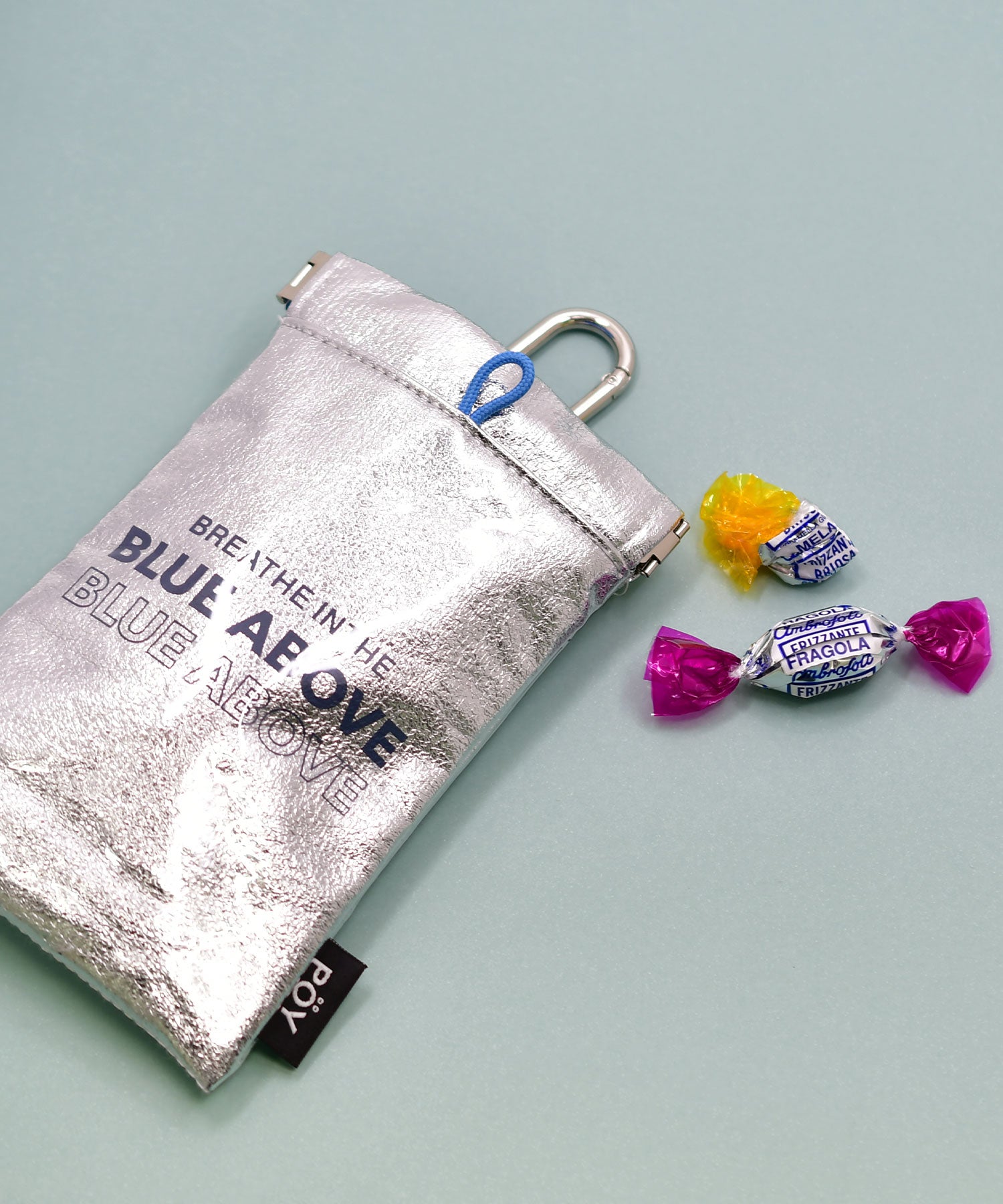 ポーチ　POY フラッシュ