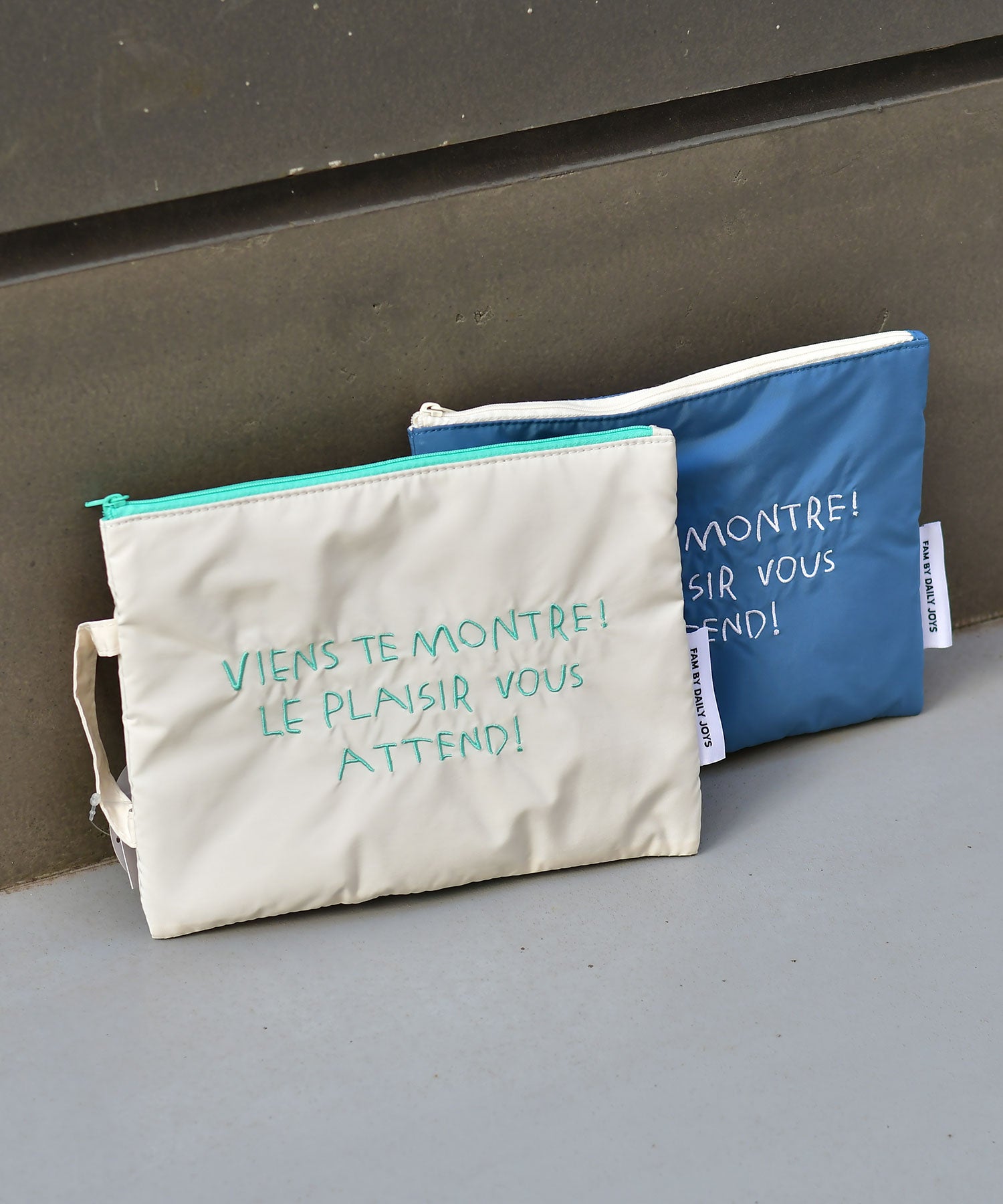 ポーチ　ピープマルチハンドル