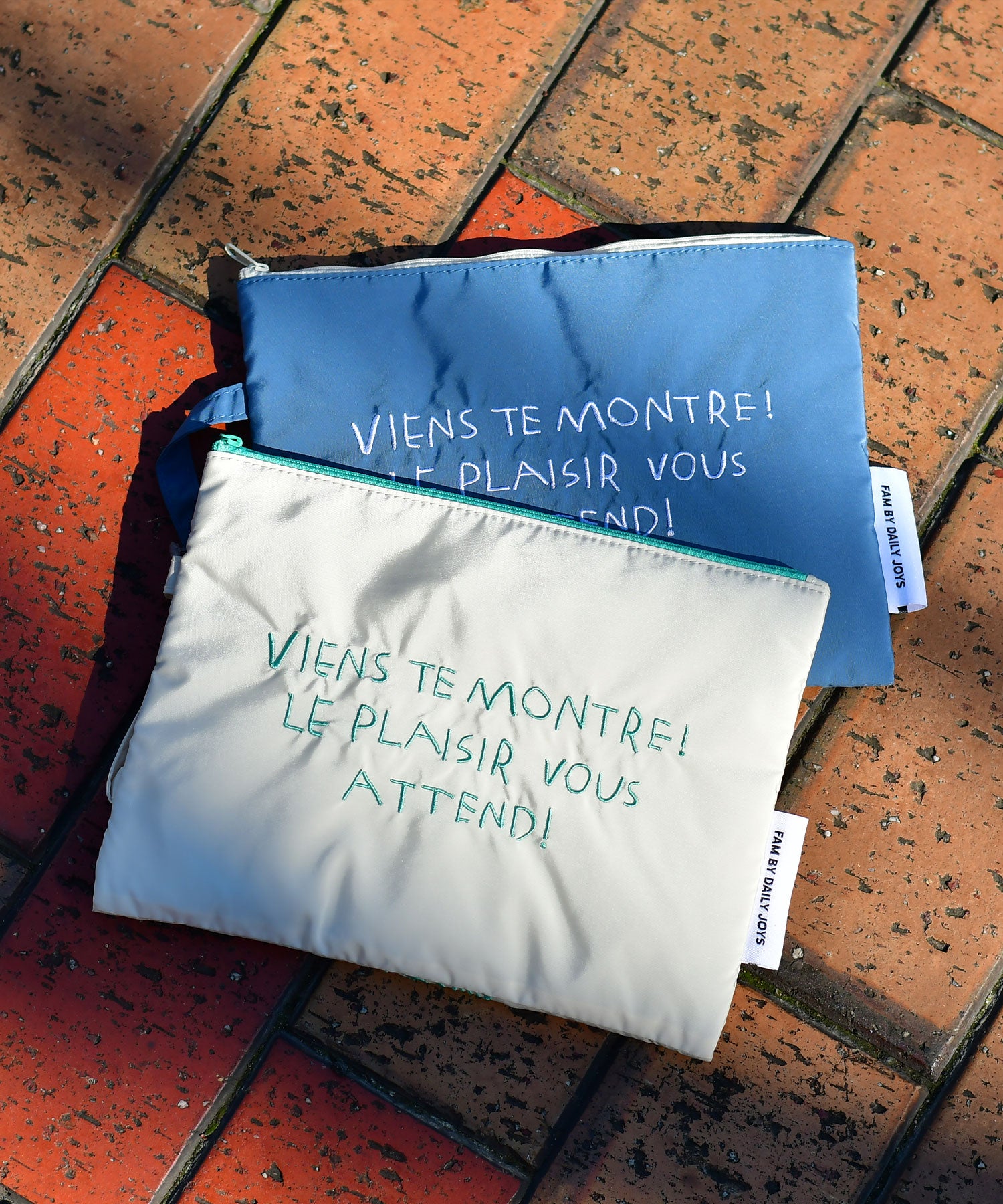 ポーチ　ピープマルチハンドル