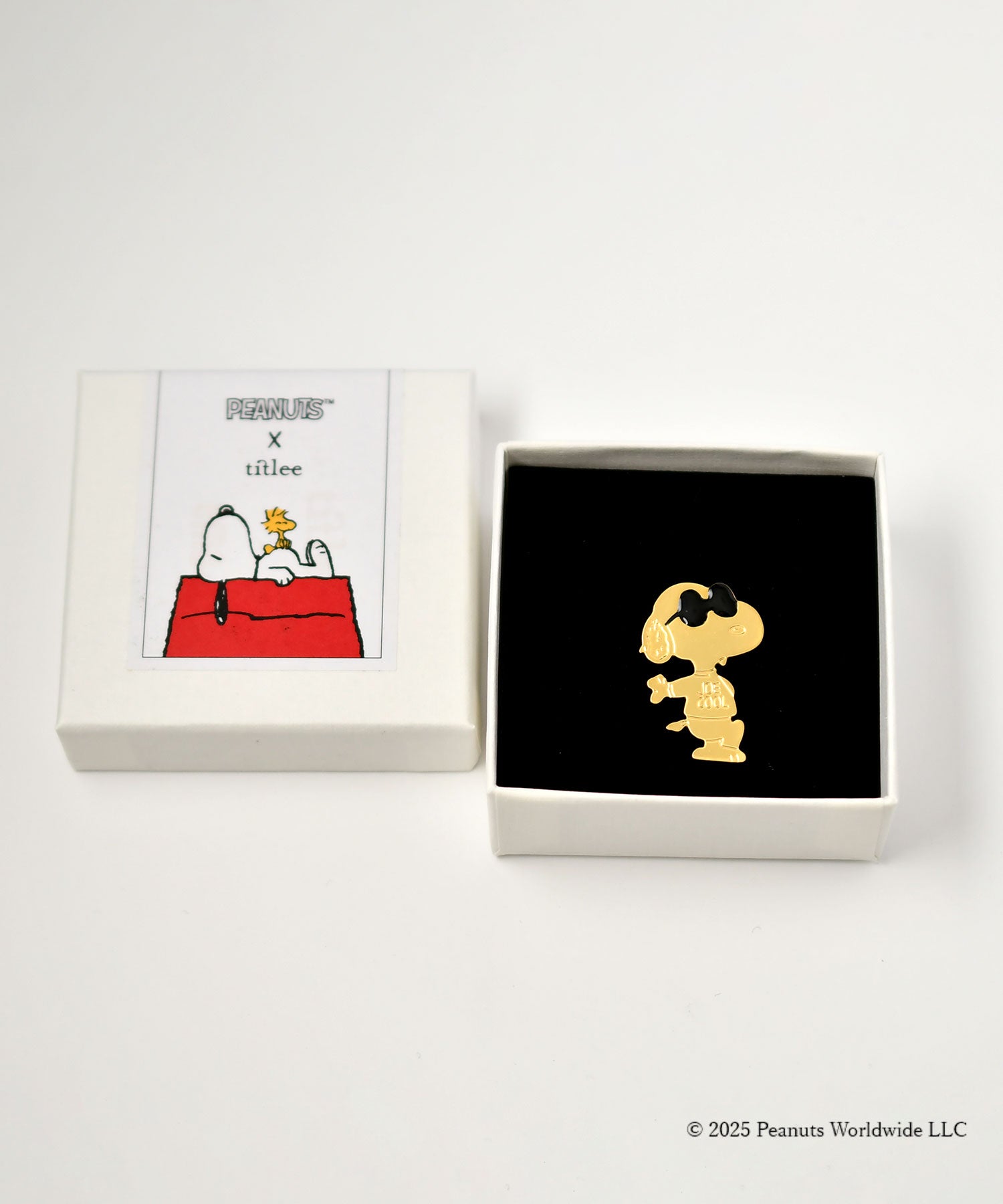 ピンバッジ　PEANUTS×titlee スヌーピー3