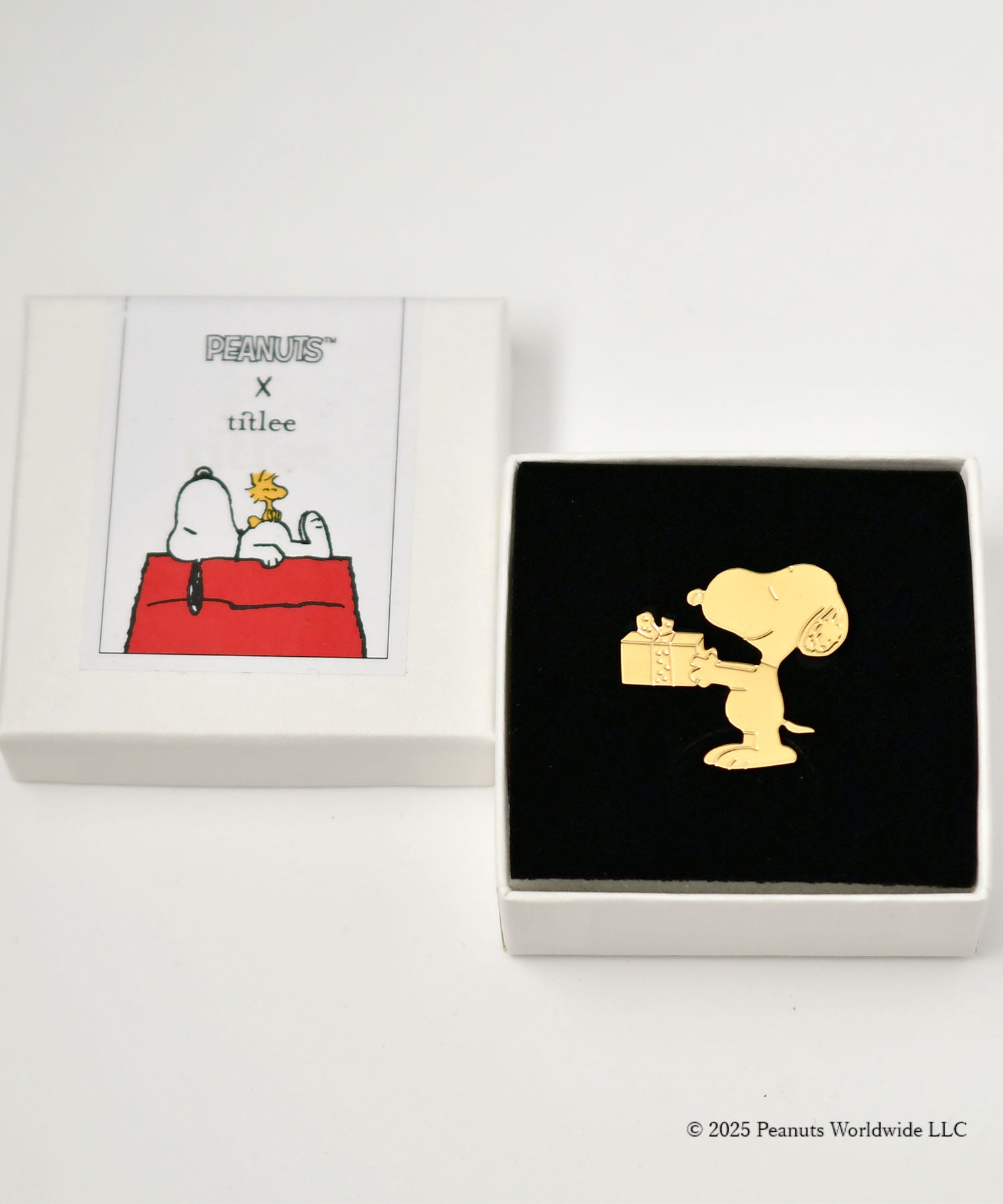 ピンバッジ　PEANUTS×titlee スヌーピー12