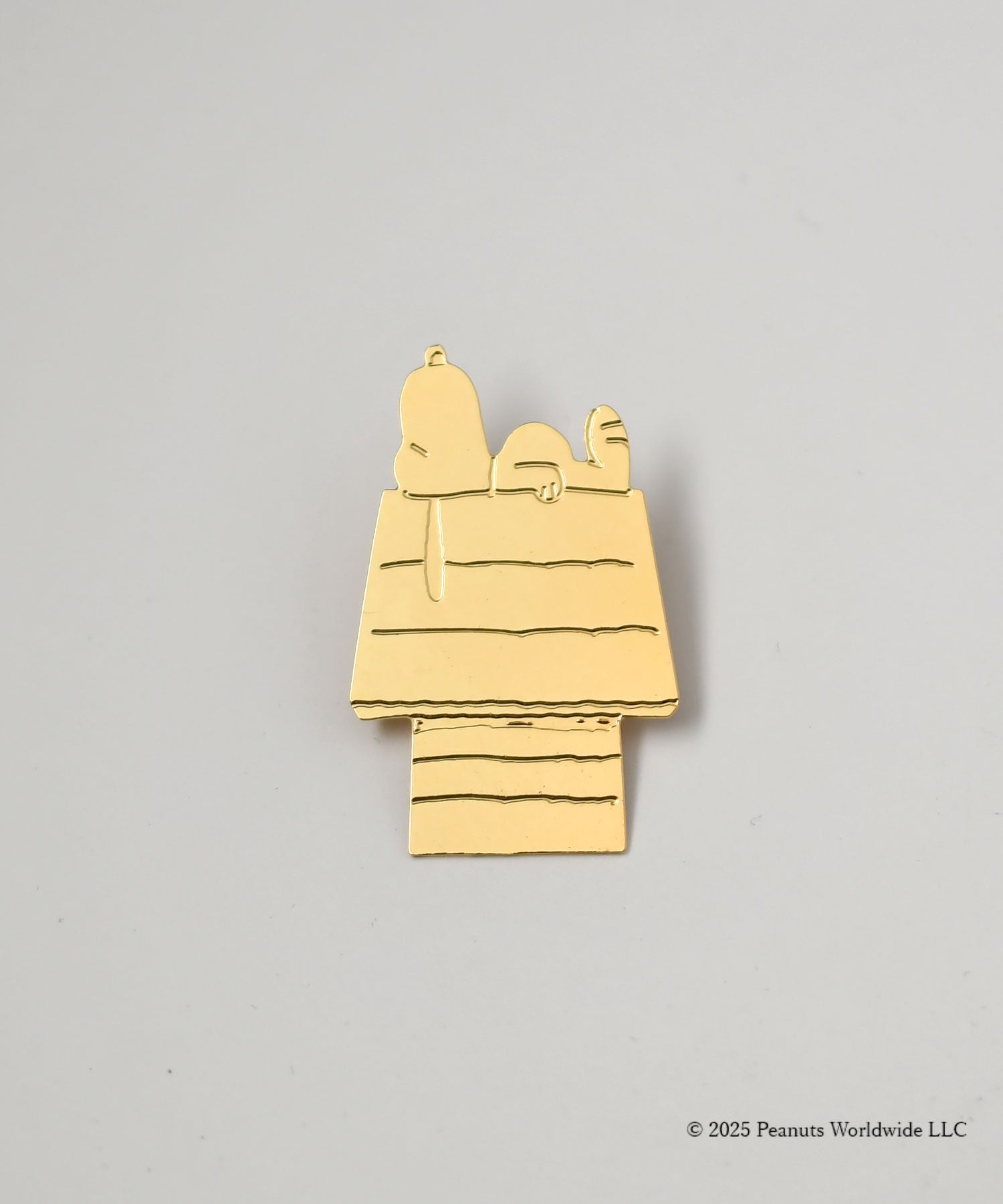 ピンバッジ　PEANUTS×titlee スヌーピー House