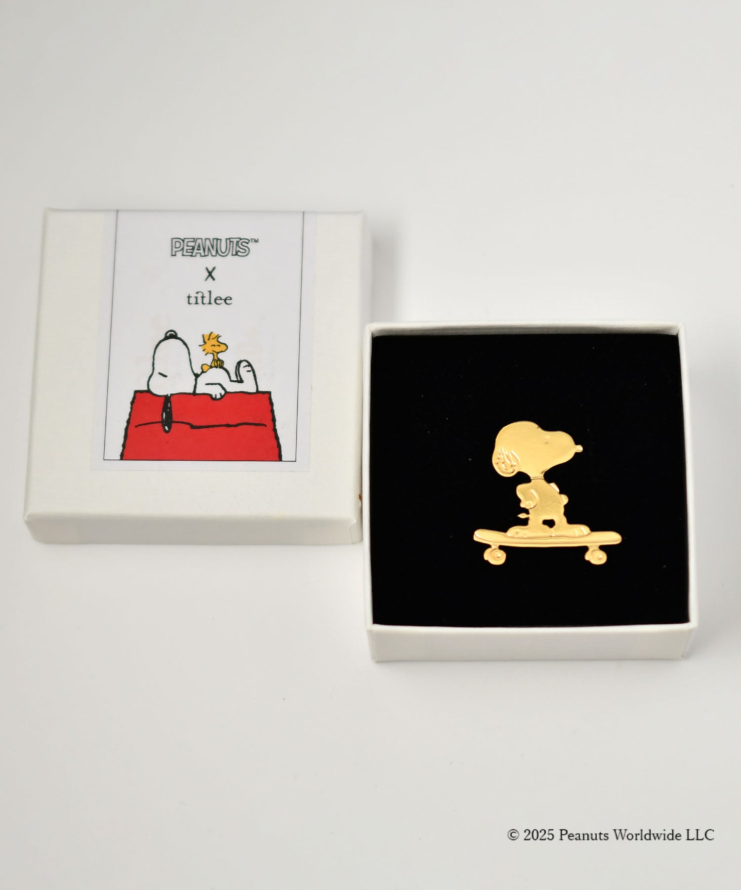 ピンバッジ PEANUTS×titlee スヌーピー5 – レイジースーザン