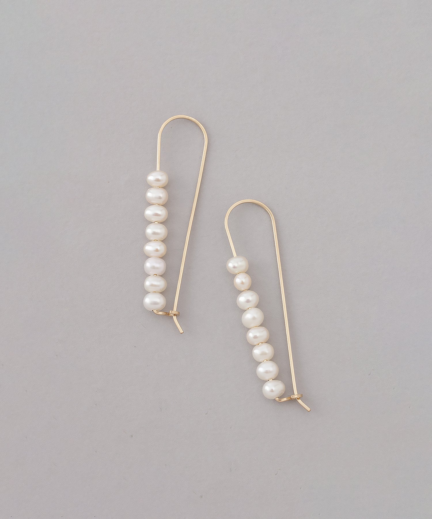 ピアス　Hooks and Luxe　ロングバー　淡水パール