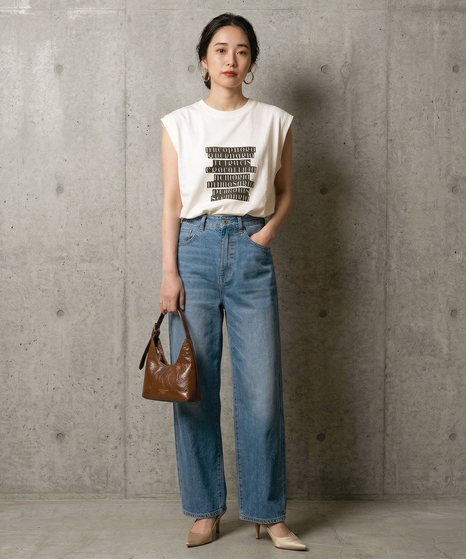 ノースリーブＴシャツ　BOOK SHELF　NIGHT VISIONS