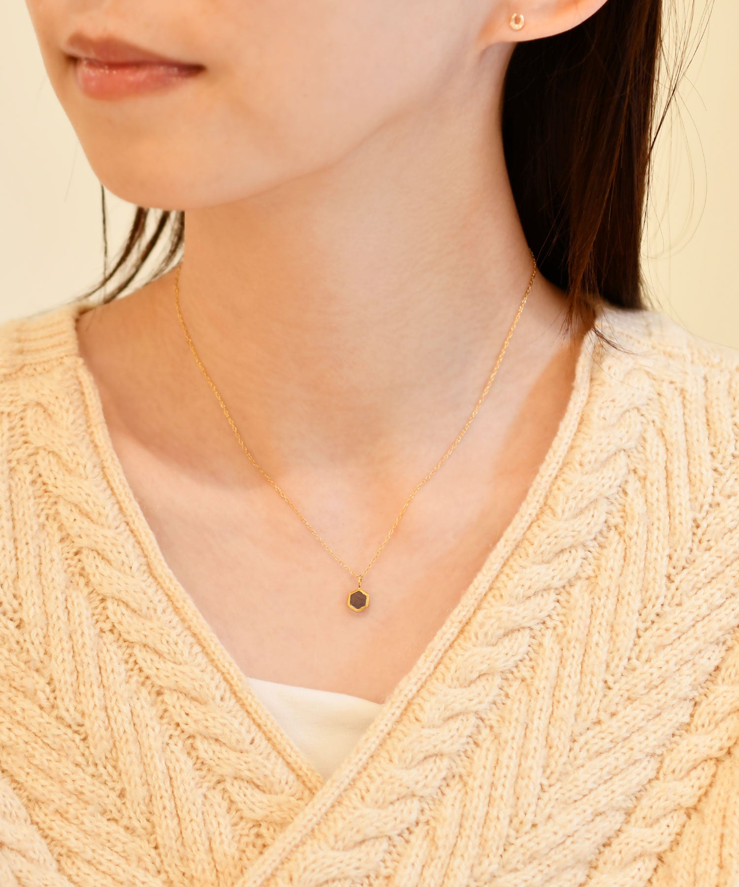 ネックレス　ヘキサゴン  スモーキークォーツ