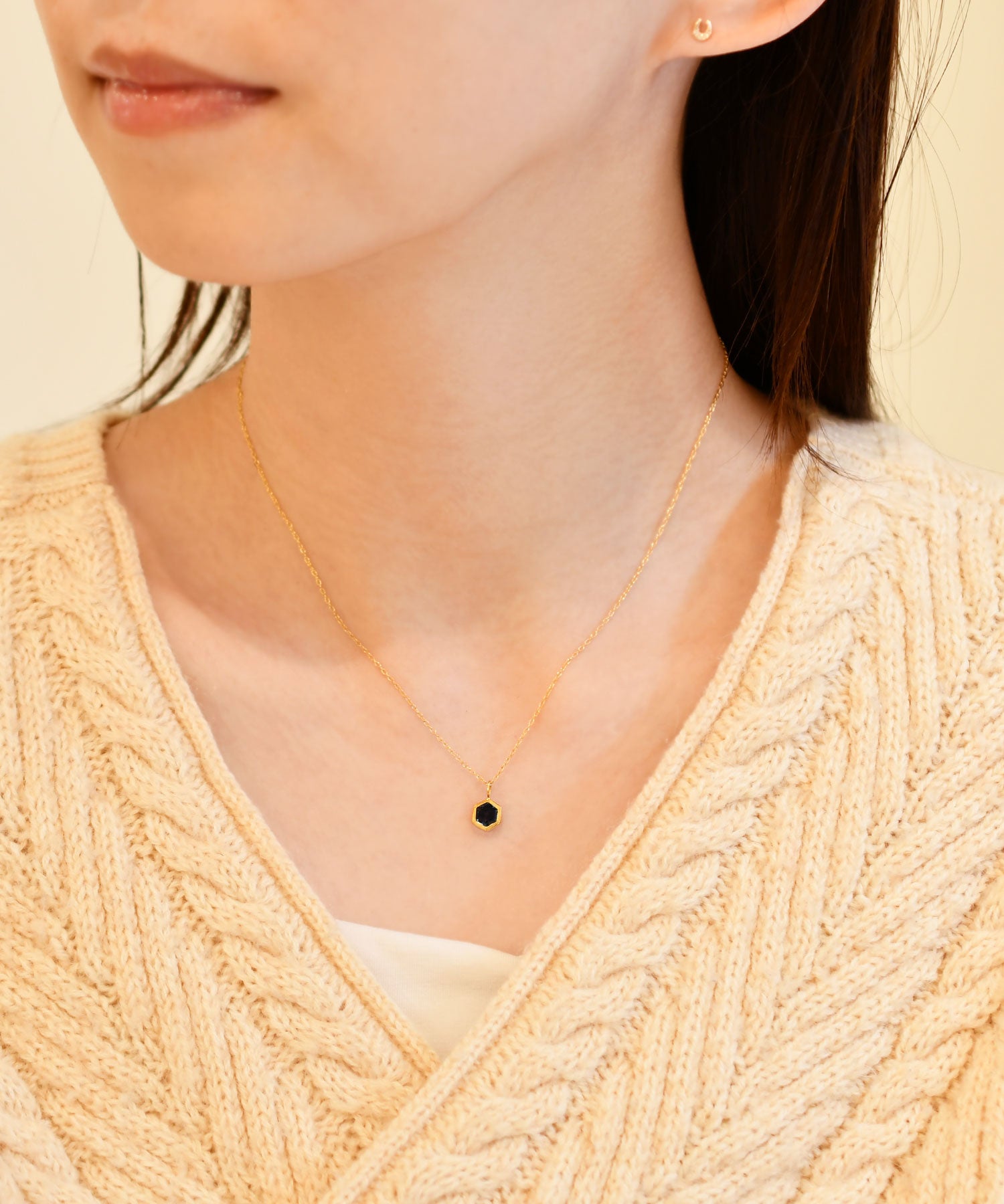 ネックレス　ヘキサゴン  オニキス