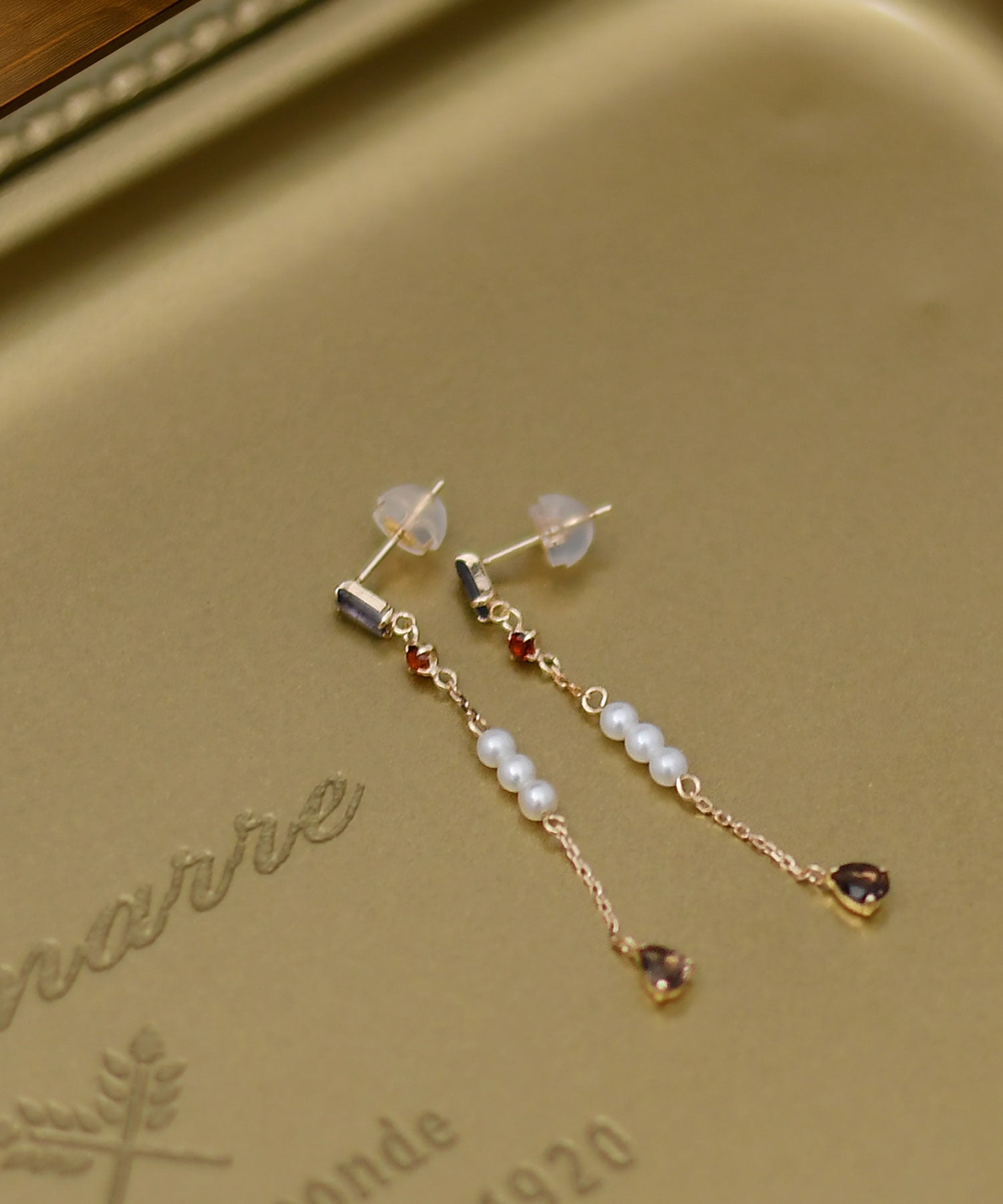 ピアス　デコレーション　淡水パール